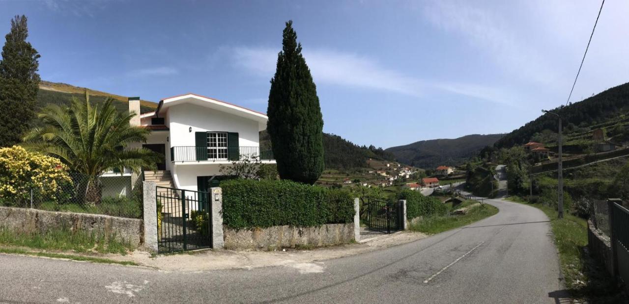 Casa Largo da Igreja Villa Teixeira Bagian luar foto
