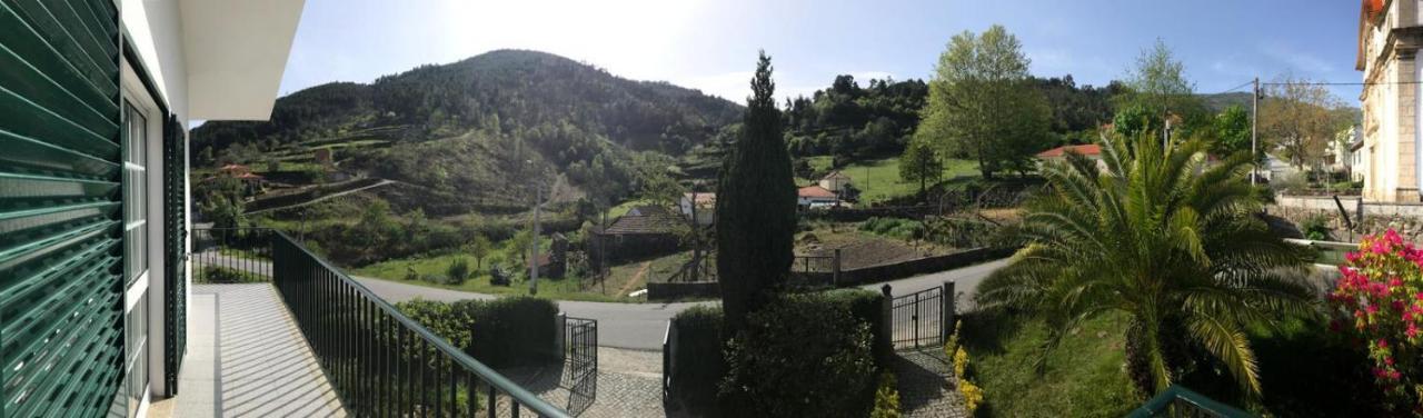 Casa Largo da Igreja Villa Teixeira Bagian luar foto